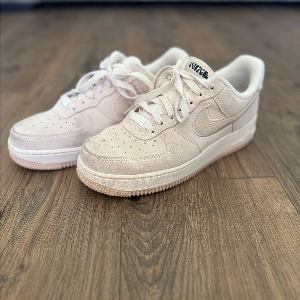 Women’s Nike Light Blush Air Force 1 Sneakers
